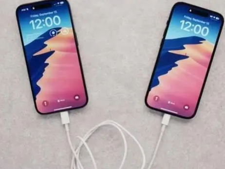 东坡苹果15维修店分享iPhone15可以给安卓充电吗 